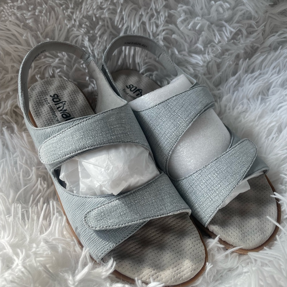 NEW SOFTWALK Bolivia Denim Embossed Wedge Sandals Size 12M